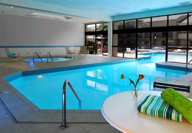 Courtyard By Marriott Dallas Arlington Entertainment District Eksteriør billede