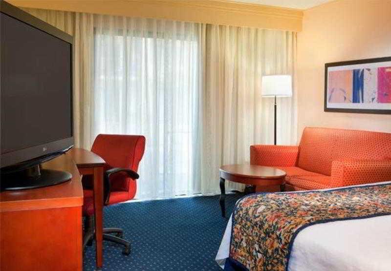 Courtyard By Marriott Dallas Arlington Entertainment District Værelse billede